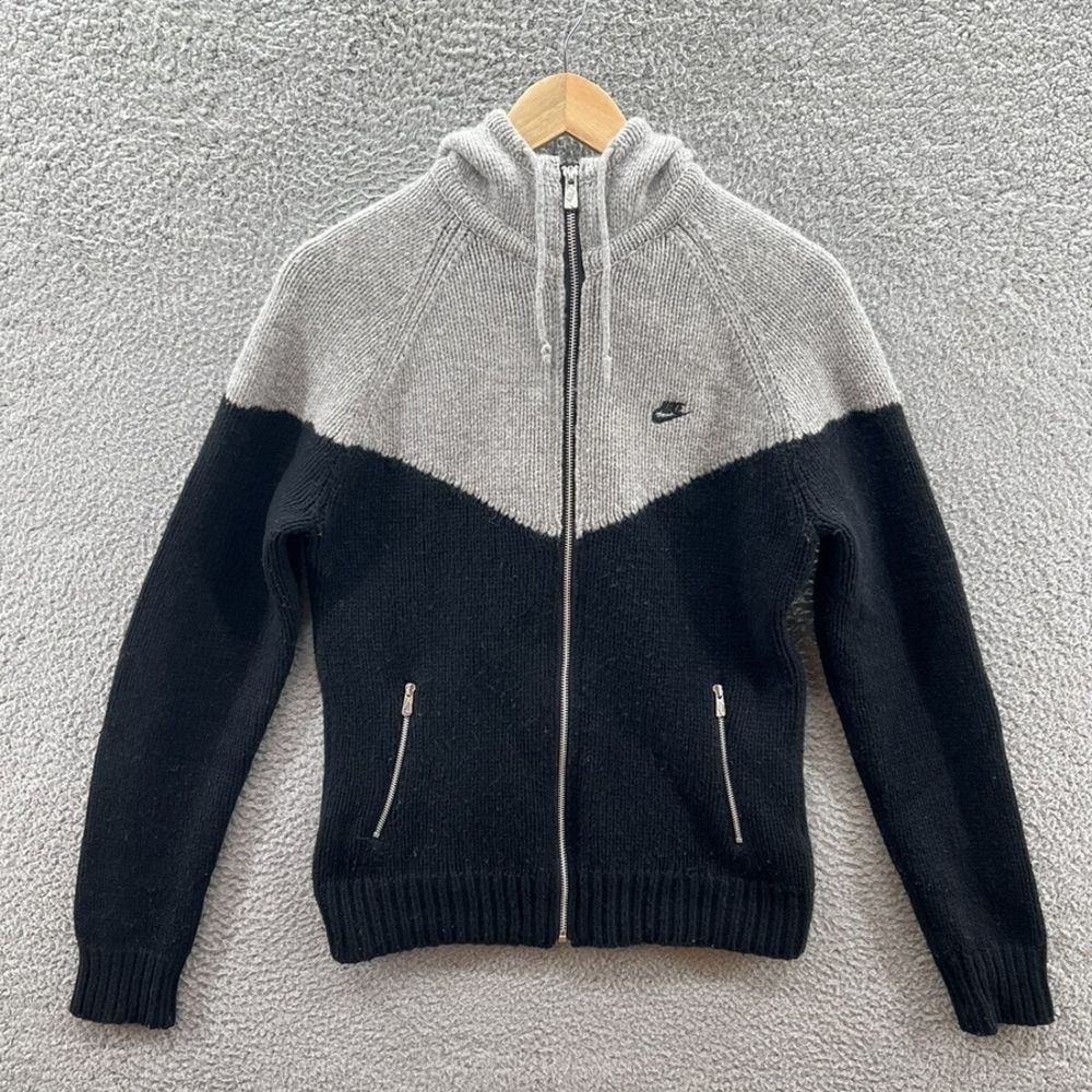 Nike Sportswear Gray Black Zip Up Wool Sweater Women’s Size Medium